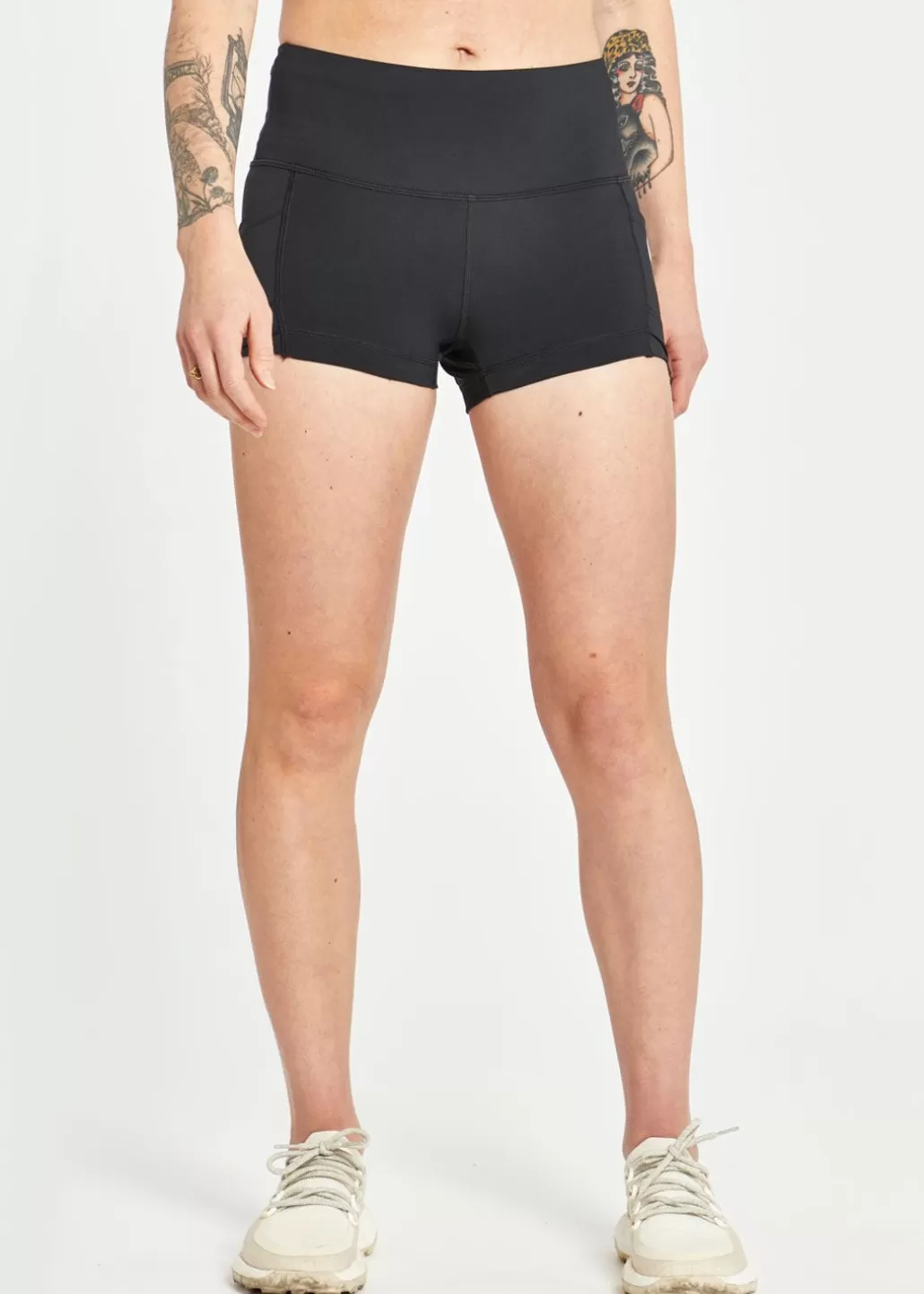 Oiselle Dart Shorts Mini Black New