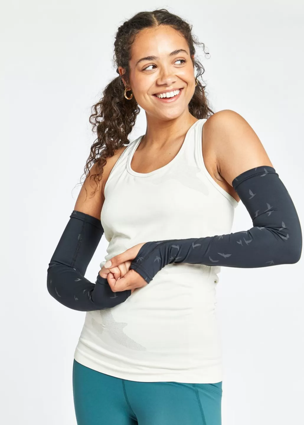 Oiselle Firecracker Reflective Armwarmers Store