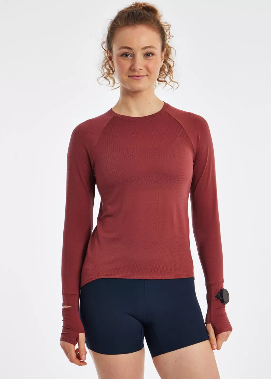 Oiselle Flyout Long Sleeve Hot